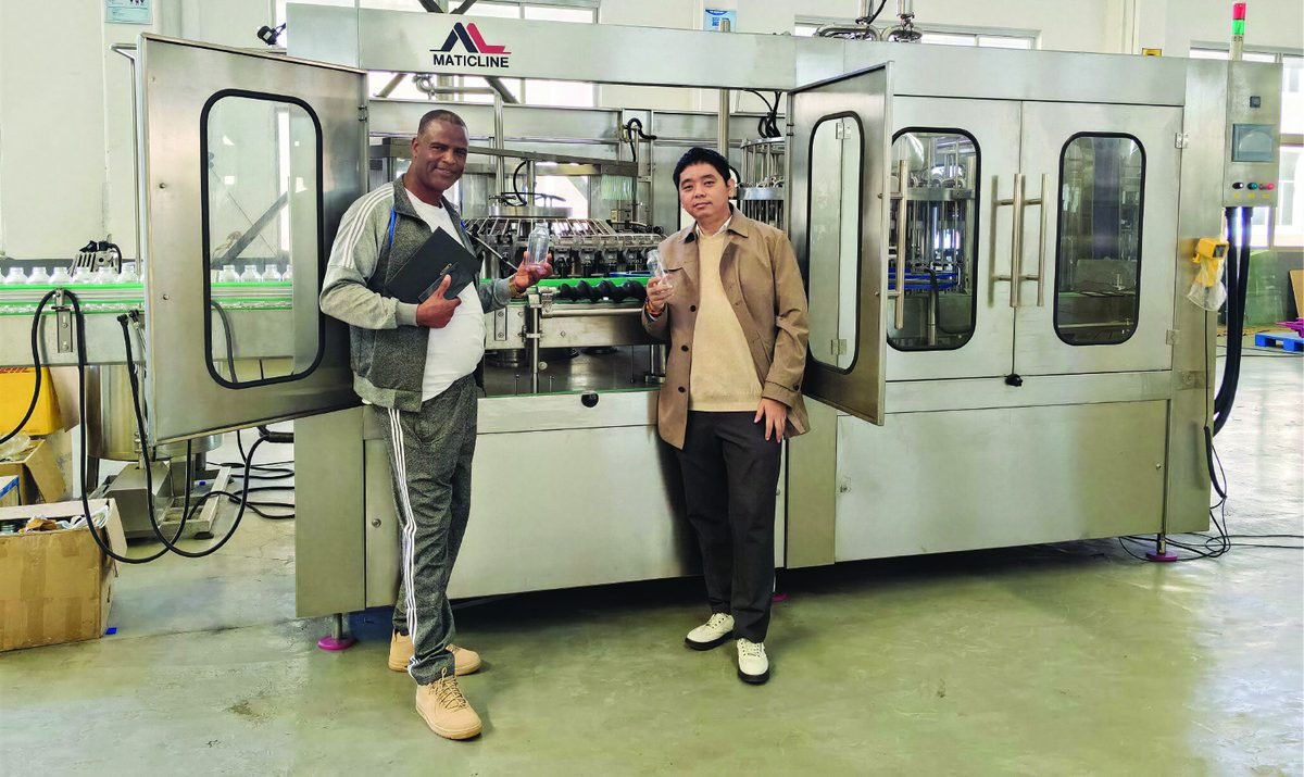 Visite client dans un atelier Maticline